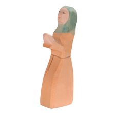 csm_33251-noahs-frau_c5e57118bc