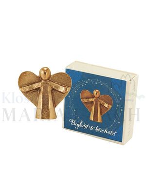 801390-7_Begleitet und beschuetzt